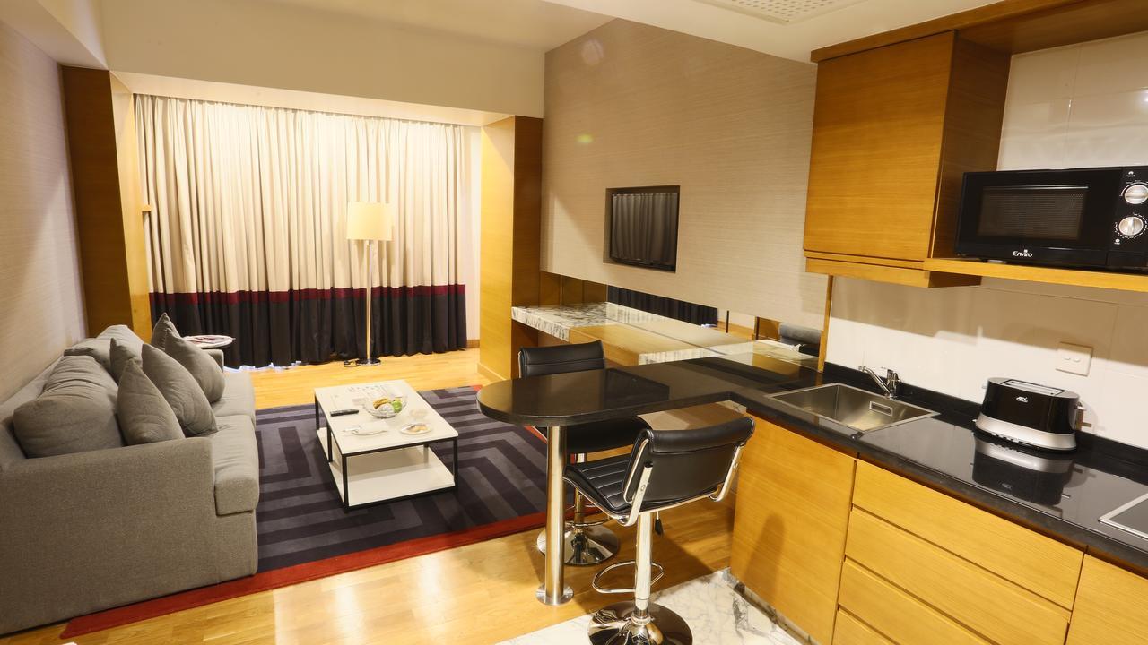 Avari Towers Karachi Eksteriør bilde A typical studio apartment